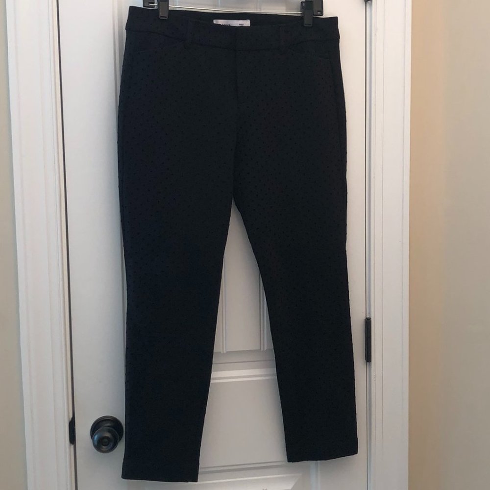 NEARLY NEW OLD NAVY PIXIE RAISED DOT SKINNY ANKLE PANT; SIZE 10 REGULARNEARLY NE
